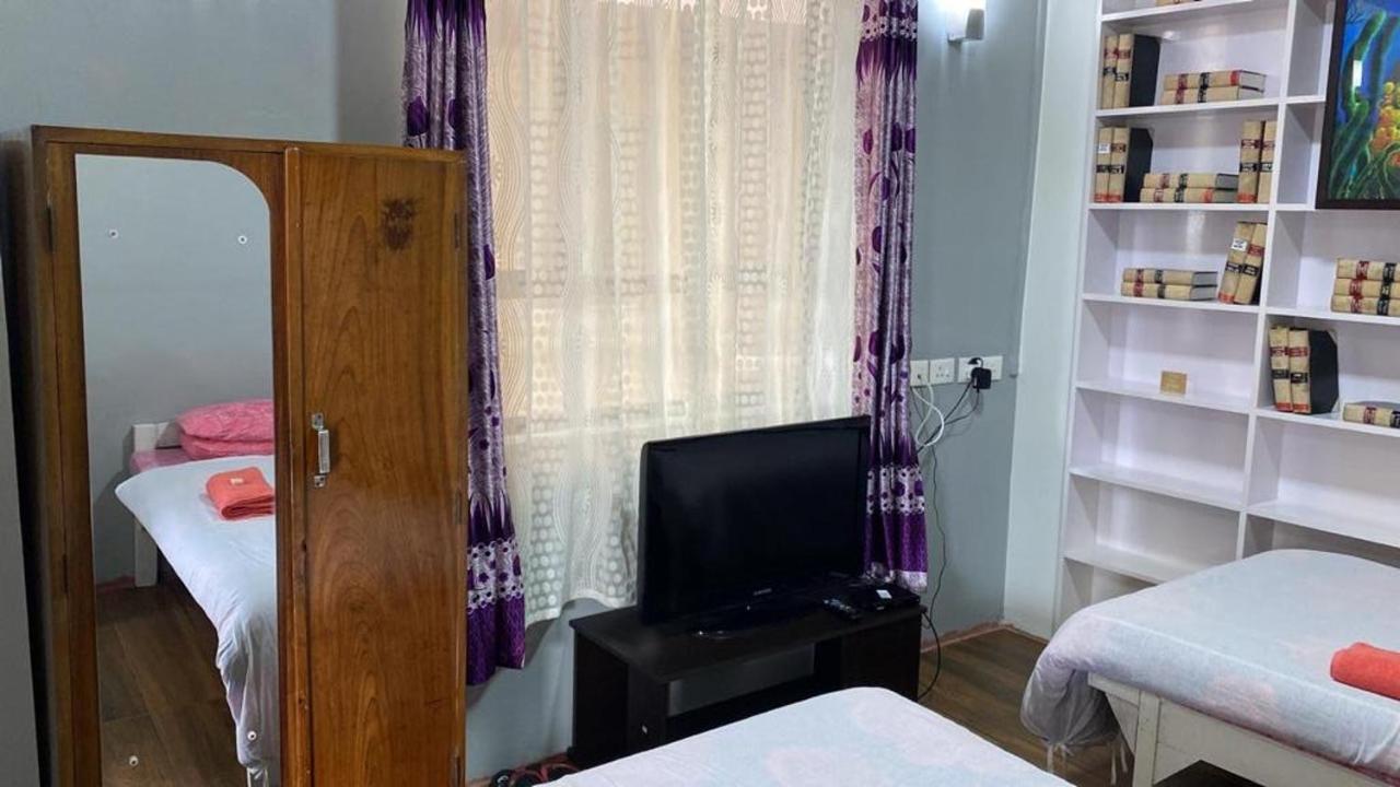 Jan Homestay Shillong Extérieur photo